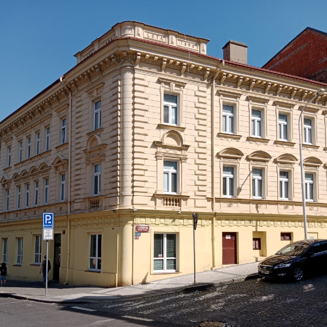 Ubytovna_Belohorska-hlavni_budova_-_obr_2.jpg