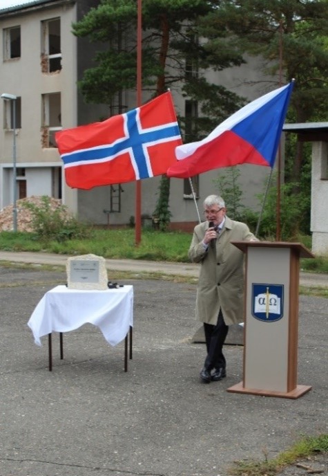 Policejni_vycvikove_centrum-zakladni_kamen_02.jpg