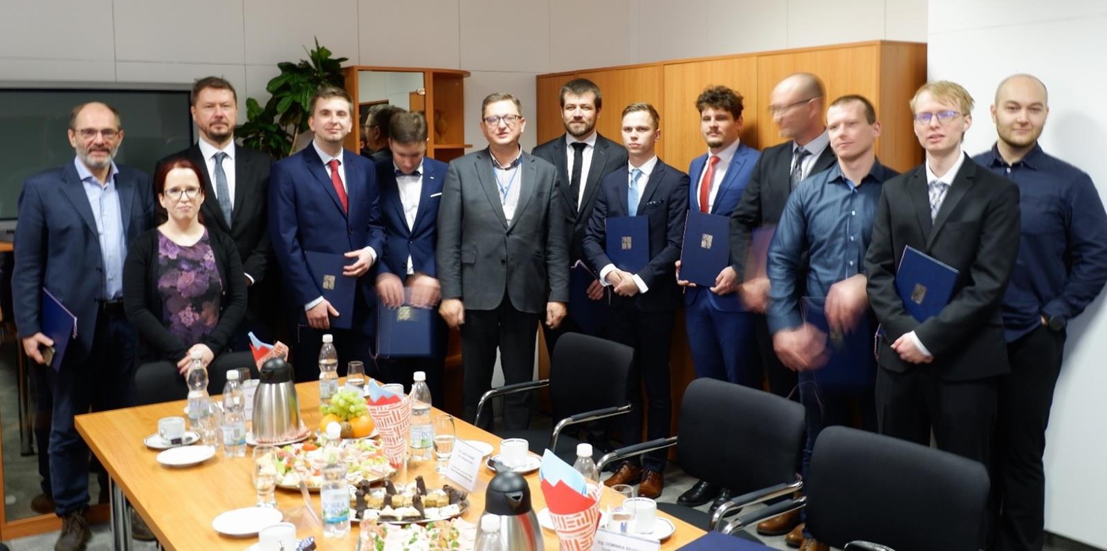 Cena_MV_2025-setkani_s_vyherci_-_obr_1.jpg