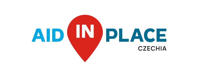 POMOCNAMISTE_logo_en.jpg